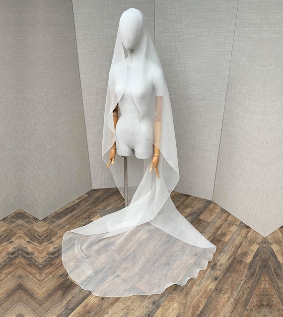 Silk veil bridal veil in silk organza, Exquisite 100% Silk organza wedding veil and shoulder cover, Couture Bridal sheer veil