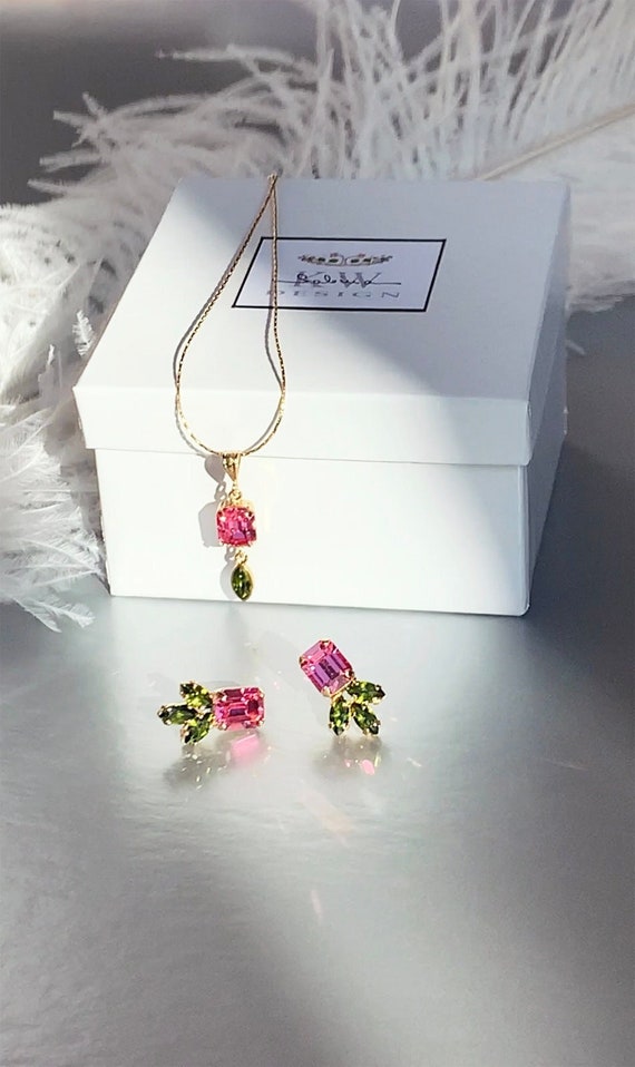 Pink Rose Premium European Crystal earrings necklace set, Pink tourmaline and green peridot Dainty jewelry, Bridal bridesmaids flower girl