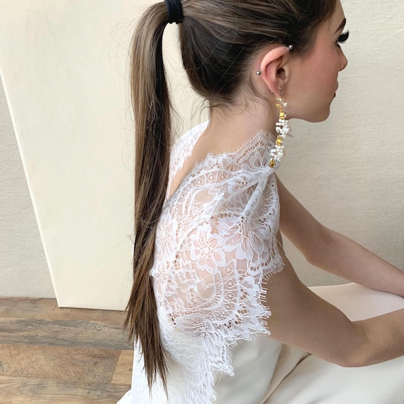Lace Shawl Bridal Wrap: Non-Slip Wedding Scarf With Button Closure