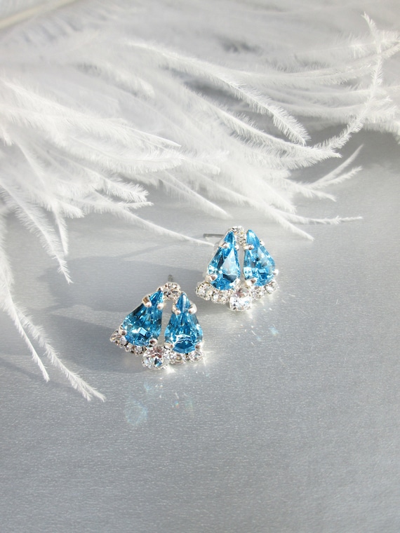 Sky Blue Dainty Bridal crystal studs, Wedding earrings, Stud rhinestone earrings in gold, silver, rose gold, Wedding