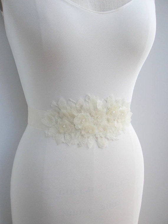 Bridal belt, Bridal belt - Vintage lace bridal sash belt - Antique lace ivory organza waist belt sash, Organza wedding sash,