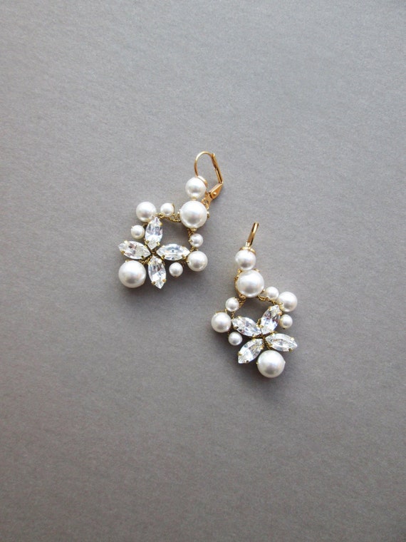 Bridal crystal earrings, Crystal pearl bridal earrings, Chandelier earrings, Bridal rhinestone earrings gold or silver