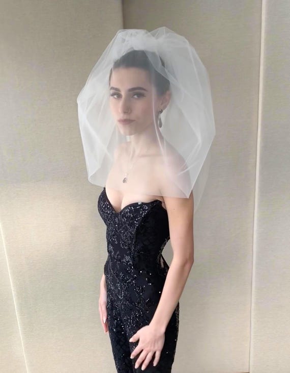 Bubble veil two-tier shoulder length, Short Puffy veil, Short Wedding veil with blusher, Full bridal puffed up veil