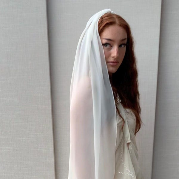 Soft veil, Silk veil bridal veil in silk chiffon, Exquisite 100% Silk chiffon wedding veil long Cathedral length, Couture Bridal sheer veil