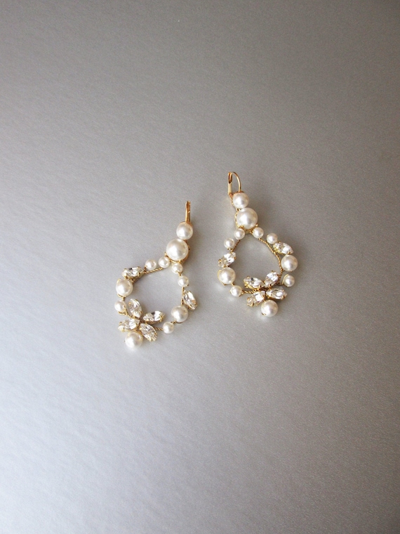 Bridal crystal earrings, Crystal pearl bridal earrings,  Bridal rhinestone earrings in gold, silver, rose gold