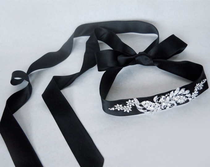 Bridal belt, Bridal belt sash with crystal in black silk satin, Bridal crystal belt sash, Wedding belt sash, Rhinestone belt, Black sash