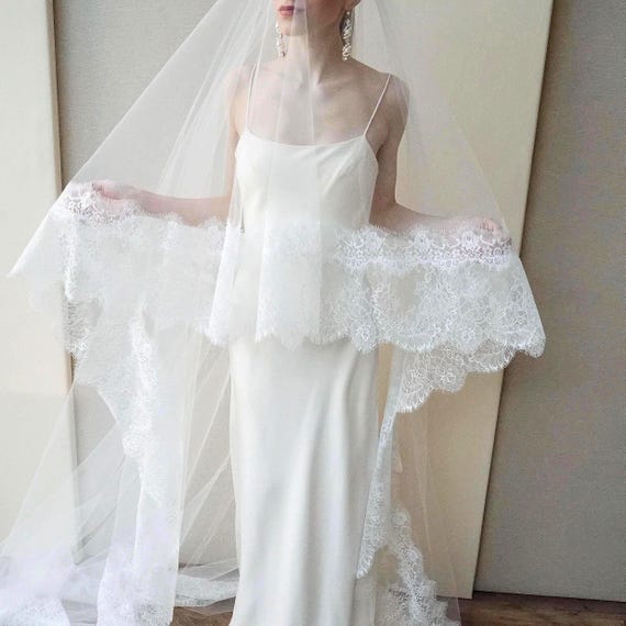 Chantilly lace drop veil, Long wedding veil with delicate lace