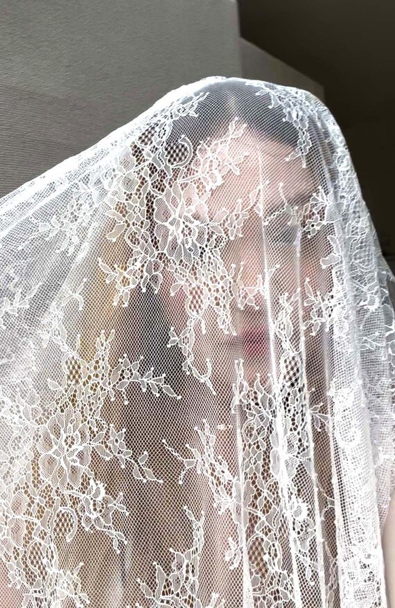 Lace veil in cathedral length with blusher, Delicate Chantilly lace veil long, two tier