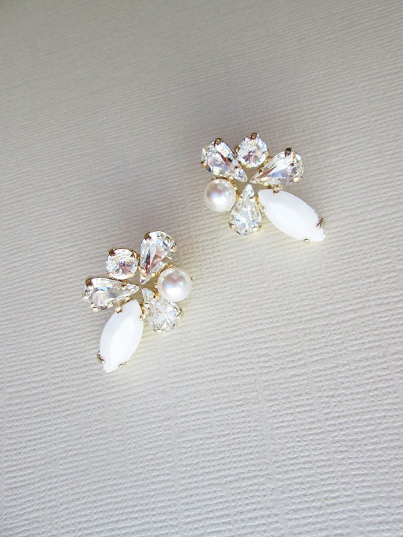 Crystal bridal earrings, Pearl and crystal studs, Stud rhinestone wedding earrings in gold, silver, rose gold, Post earrings
