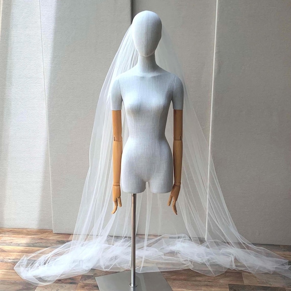 Silk tulle classic bridal veil, 100% silk Wedding veil traditional style extra wide width, Long Veils
