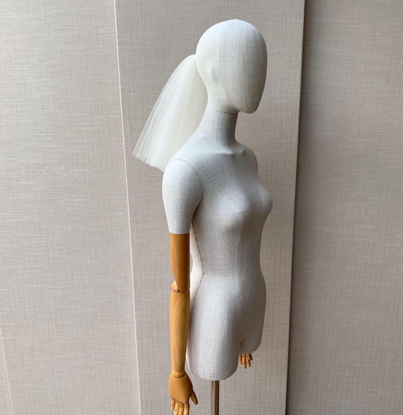 Short bridal veil, Small ivory puffy wedding veil straight cut, Laser cut edge bridal veil