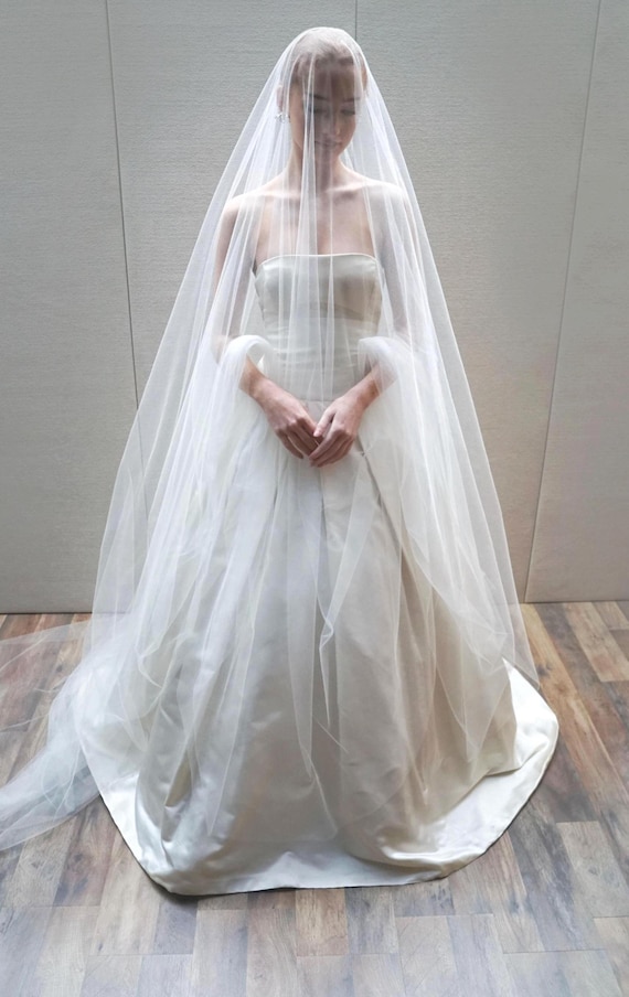 Silk veil, Bridal drop veil in silk tulle, Exquisite 100% Silk veil with floor length blusher, Couture Bridal veil sheer and delicate, Long