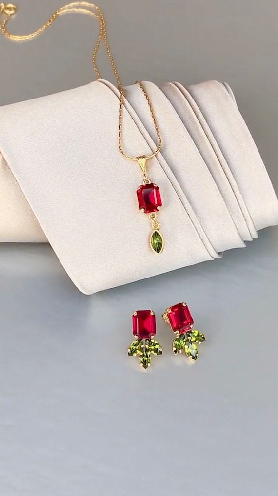 Red Rose Premium European Crystal jewelry set, Ruby peridot necklace earrings, Dainty siam jewelry in gold, silver, rose Wedding bridesmaids