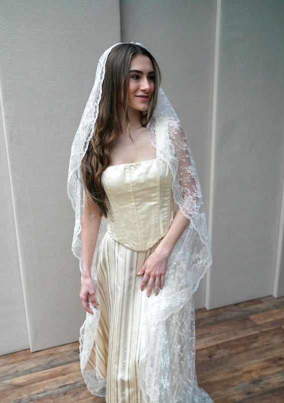 Lace veil, Royal Length Chantilly Lace Mantilla Veil, ivory, champagne, white