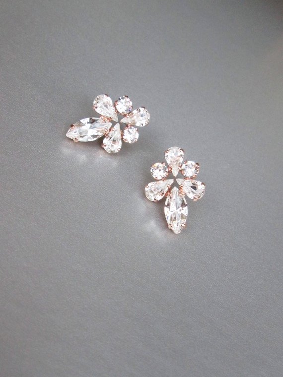 Rose gold Bridal crystal earrings, Crystal bridal stud earrings, Bridal rhinestone earrings, Wedding studs