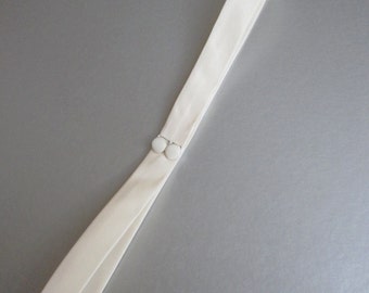 Bridal belt sash, Silk satin one inch belt, Couture bridal belt, Satin ribbon belt sash, Button closure wedding belt, Fitted bridal belt