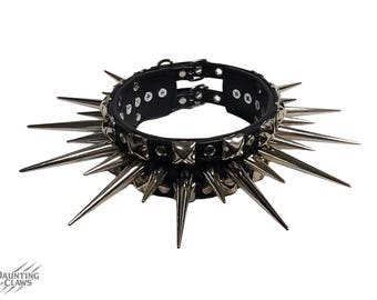 Iron Cataclysm lange kraag met spikes - zwarte kunstleer bezaaide brede kraag met spikes
