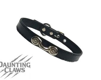 Shadowtether Coachman-lushalsband - zwarte choker van imitatieleer