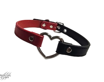 Riot & Ruin hartring halsband - rood en zwart kunstleer hart O-ring choker