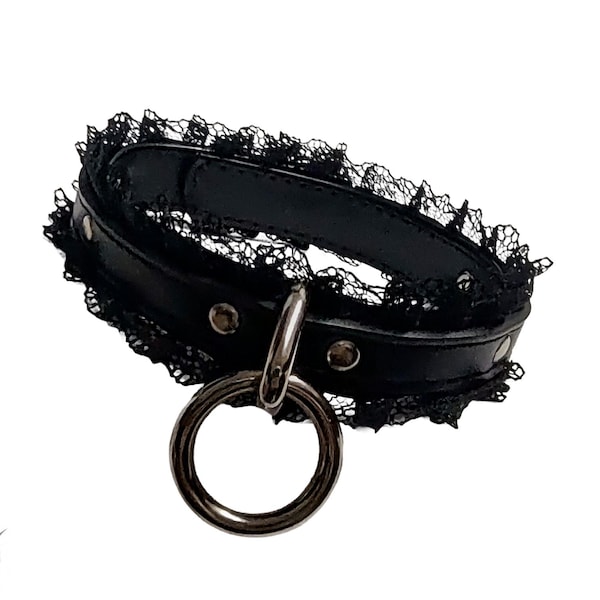 Nightfrill-halterringkraag - nepleer zwarte halsband met stroken kant choker met ring