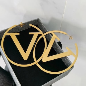 Customized Big V Letter Earrings and American Style Fashion Earrings Gift for Her