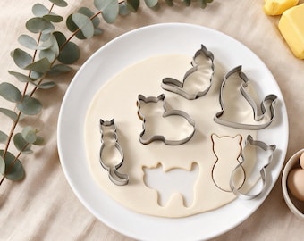 Stainless Steel Cat Cookie Cutter Set, 9 Piece Kitten Shaped Biscuit Mold for Baking, Animal Lovers Kitchen Gift, Fondant Pastry Cutters