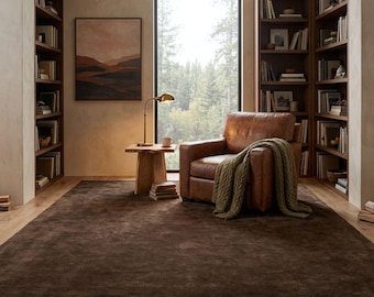 Carpette en peluche marron foncé à poils longs, moquette de sol souple moderne et minimaliste