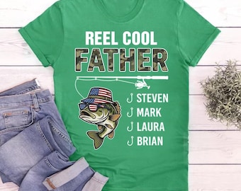Camiseta personalizada "Reel Cool Father", regalo de pesca personalizado para papá con nombres de los niños, camiseta de pesca de camuflaje, camiseta de regalo patriótica para el Día del Padre.