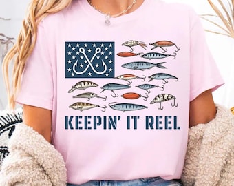 Camiseta de pesca Keepin It Reel, camiseta patriótica de EE. UU., camiseta de pesca con la bandera estadounidense, camiseta de regalo para pescadores, camiseta de pesca divertida, camiseta de pescador