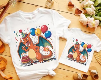 Camiseta de cumpleaños de Charizard, camiseta personalizada de Pokémon para niños, traje de fiesta personalizado con nombre y edad, regalo para niño