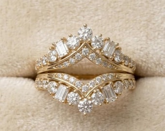 Baguette Cut Moissanite Wedding Band | 14K Gold Chevron Guard Band |Tiara Crown Anniversary Ring for Her | Enhancer Minimalist Stacking Ring