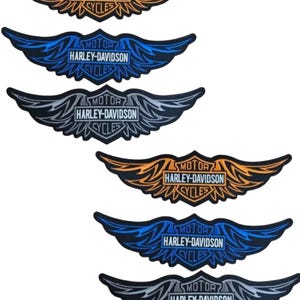 Toppa personalizzata in stile Harley-Davidson con logo alato e scudo – Grande toppa ricamata da applicare con ferro da stiro o cucire sul retro del gilet da motociclista – Colori personalizzabili