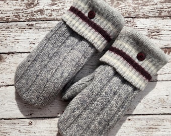 Mitones de lana reciclada Mitones de lana hechos a mano Forro polar hecho de suéteres reciclados Lana Gris Cable Knit Accesorios Regalo