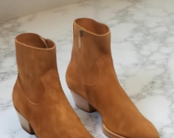 Botas de vestir con punta en color canela hechas a mano, botas de tacón cubano estilo occidental para hombre