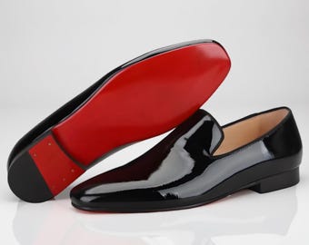 Neue Handgefertigte Schwarze Loafers sind Italienische Handarbeit aus Glanzlackleder mit Roter Sohle