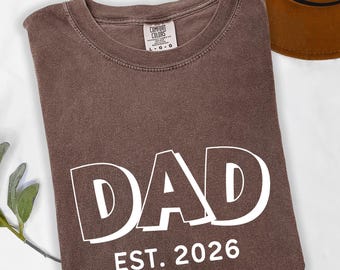 Custom Mama Est. 2026 Shirt, Personalized Papa Tee, Birthday For Her Baby Shower