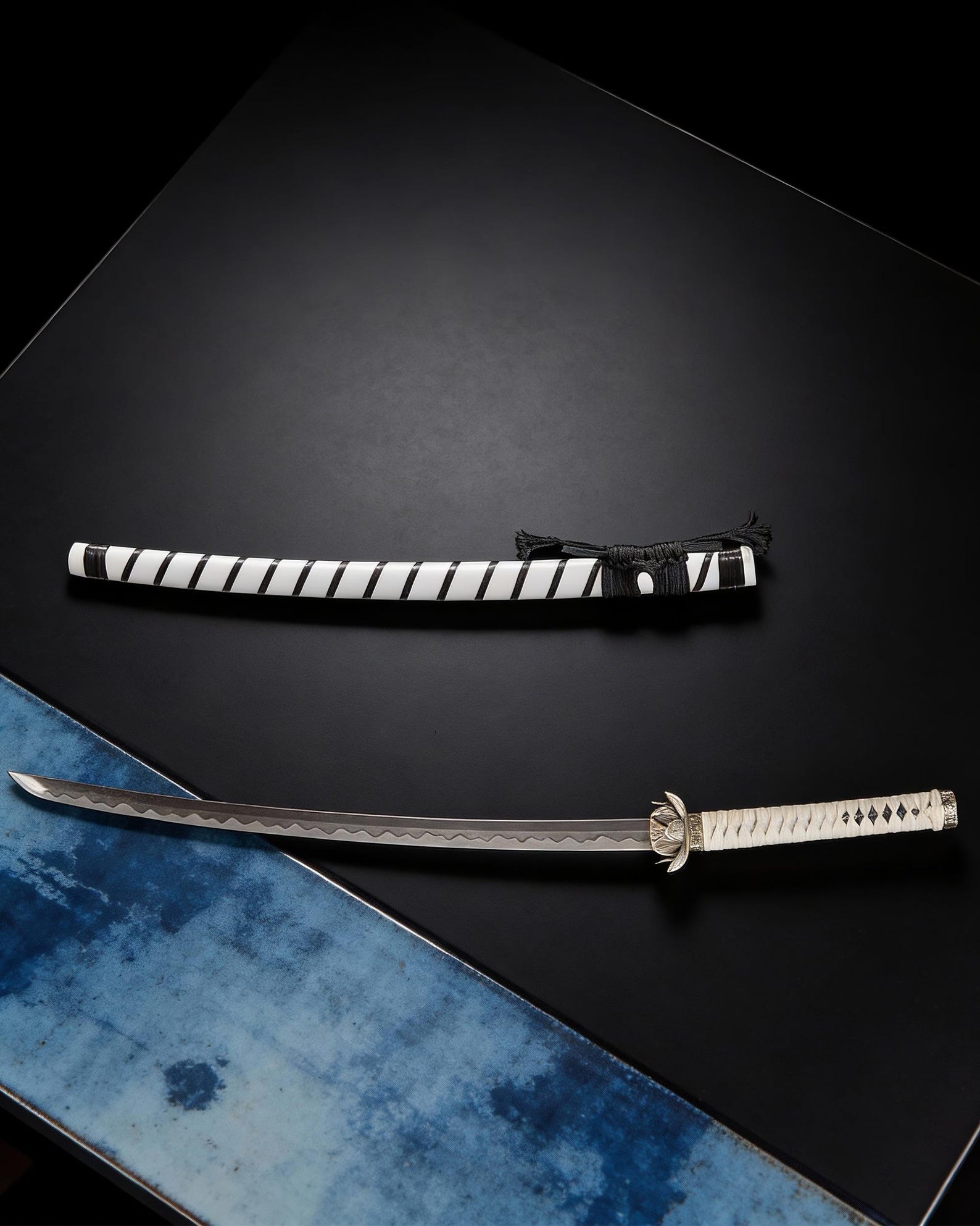White Lotus Katana Hand folded Damascus Cupronickel white Copper White Lotus Katana Hand folded Damascus Cupronickel white Copper