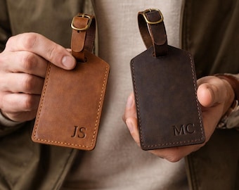 Personalisierter Leder Gepäckanhänger, benutzerdefinierter Name Gepäckanhänger, personalisierte Kofferanhänger, Hochzeit Gastgeschenke, Reisegeschenke für ihn und ihre Familie