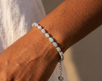 Bracelet tennis opale blanche, bracelet opale en argent sterling, bijoux irisés délicats, cadeau pierre de naissance octobre, bracelet de mariée pour elle