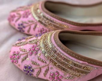 Pink Punjabi Jutti, Mojaris, Handcrafted Embroidered Leather Jutti, Indian Mojari Khussa Shoe, Bellies, Ballerinas