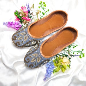Grey Punjabi jutti,Handcrafted Khussa shoe, Embellished mojaris, Indian flats, Bellies