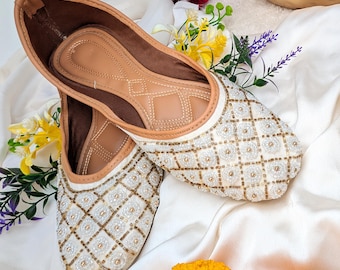 White Handmade Beaded Leather Jutti, Khussa Shoes, Bridal Mojaris, Indian Pakistani Ethnic Flats