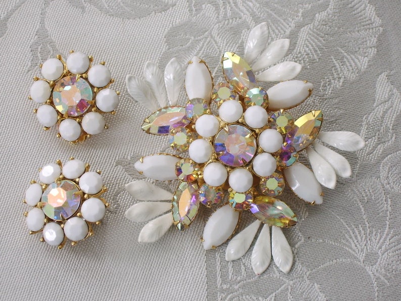 Pink AB Navette Marquis and Round Crystals Brooch Clip Earrings Demi Parure White Juliana Milk Glass and Enamel