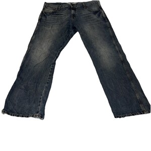 Wrangler Retro Slim Straight Blue Denim Jeans 5-Pocket Medium Wash Men 36x30 imagem 3