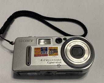 Sony Cyber-shot DSC-P9 4.0MP Digital Camera Silver UNTESTED - Etsy