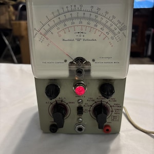 Voltímetro de tubo de vacío Heathkit V-6 M6, probador analógico vintage VTVM, enciende