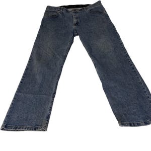 Wrangler Jeans Mens 36x30 Straight Leg Blue Denim Relaxed Fit image 2