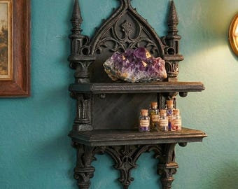 Estante de altar gótico negro para qué estilo de interiores