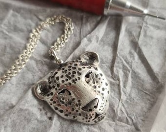 Leopard Anhänger / Sterling Silber / Halskette