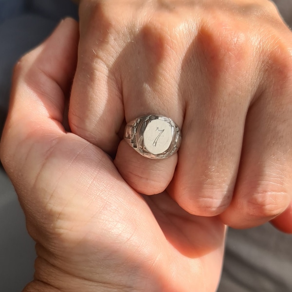 Anillo vintage con ángeles grabados y el número 777 / Personalizado / Plata